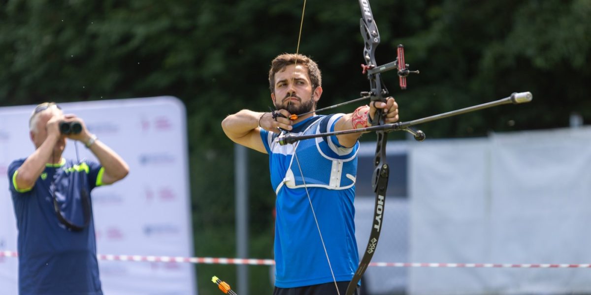 jakub-bak-z-tylu-trener-jan-lach